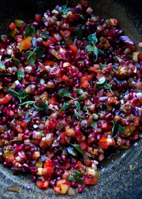 Tomato and Pomegranate Salad