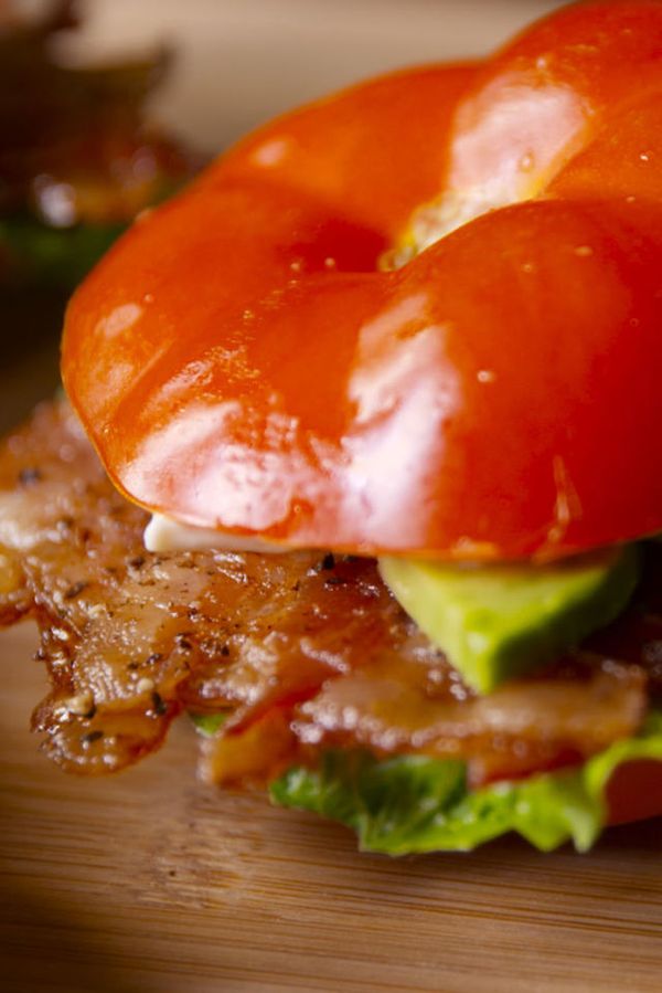 Tomato Bun BLT