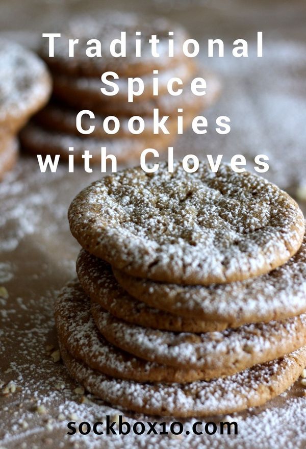 Traditional Spice Cookies with Cloves