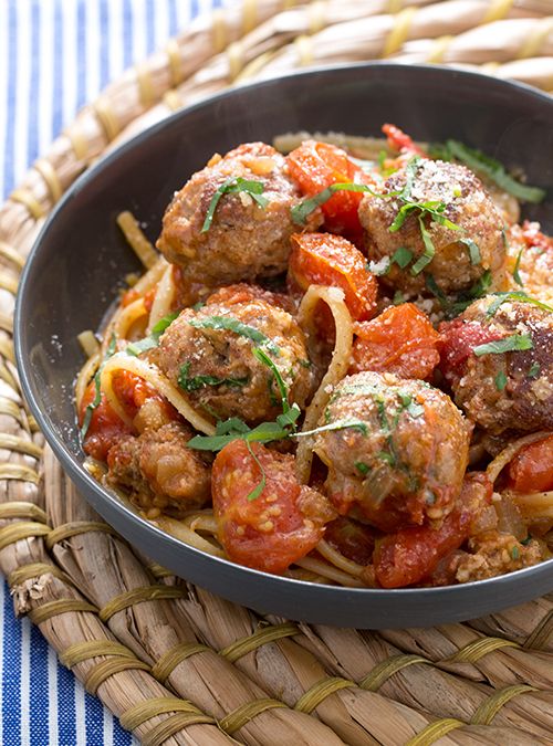 Turkey Meatballs & Linguine with Fresh Tomato Sauce & Pecorino Cheese