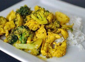 Turmeric Chicken and Broccoli Stir Fry