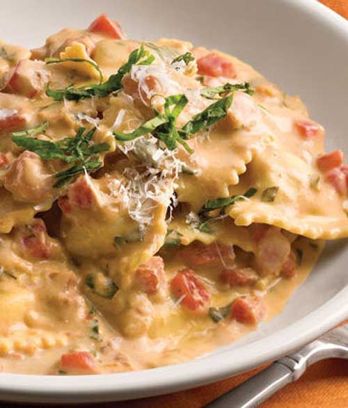 Tuscan Pasta With Tomato Basil Cream