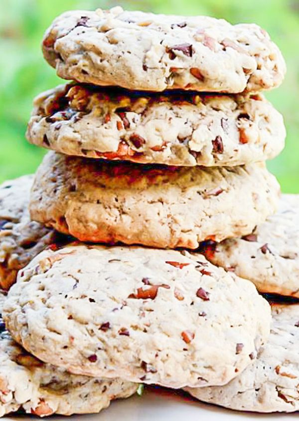 Ultimate Oatmeal Chocolate Chip Pecan Cookies