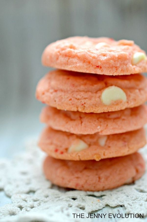 Vanilla Cream Strawberry Cake Mix Cookies