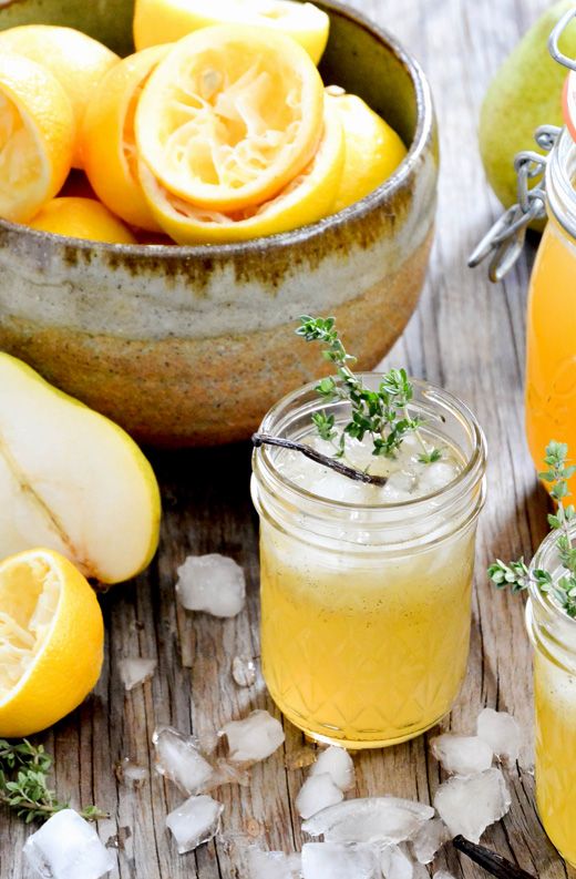 Vanilla-Pear Spiced Bourbon Lemonade Fizz