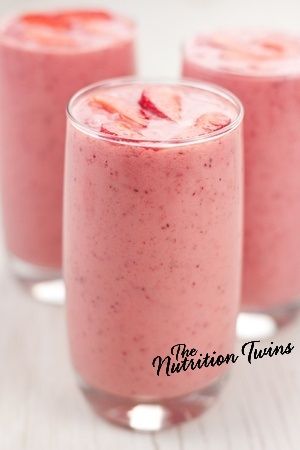 Vanilla Pine-ana Strawberry Smoothie