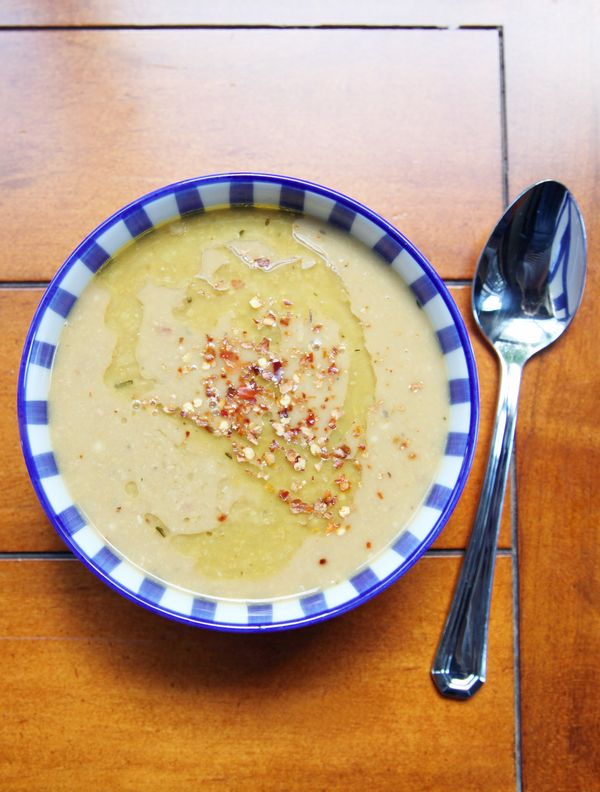 Vegan Chickpea, Garlic, and Thyme Soup