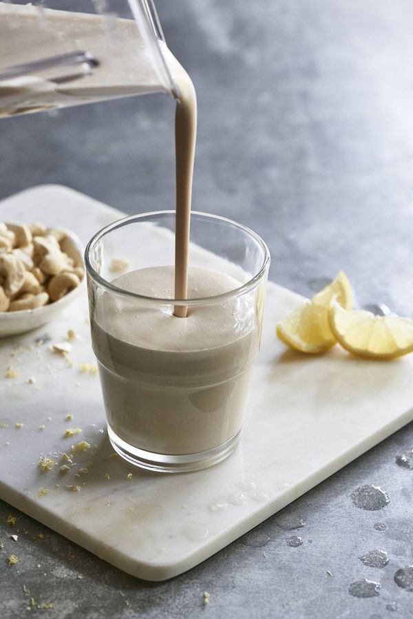 Vegan Lemon Cheesecake Smoothie