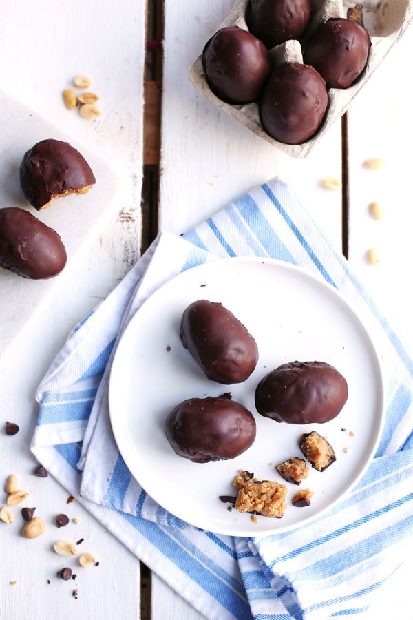 Vegan Peanut Butter & Chocolate Eggs