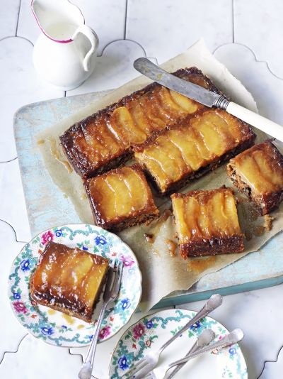 Vegan toffee apple upside-down cake