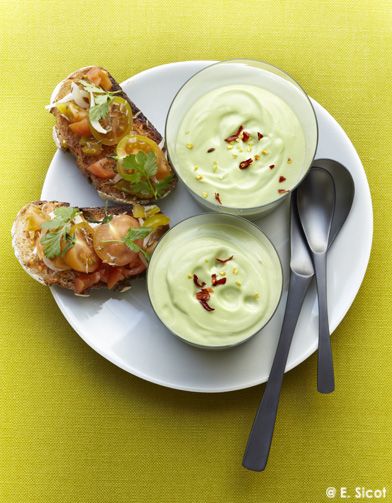 Velouté d’avocat au lait de coco