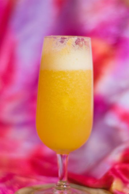 Virgin Peach Bellini