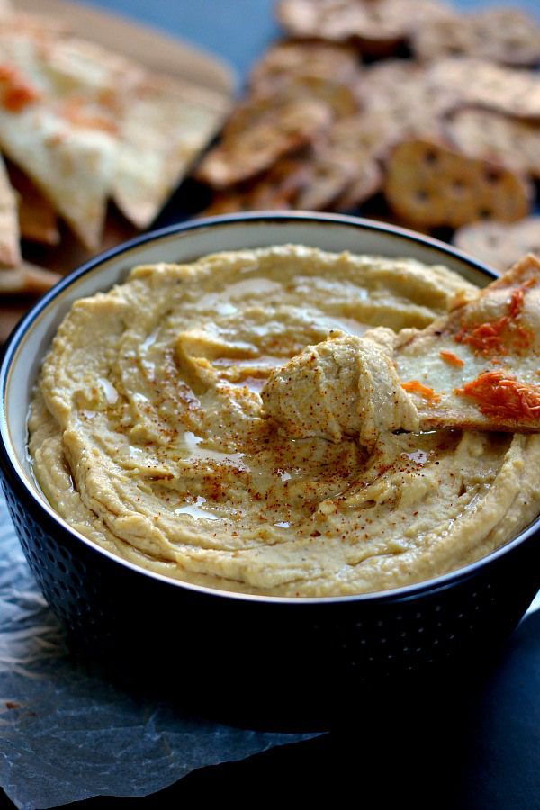 Whipped Garlic Hummus