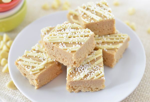 White Chocolate Snickerdoodle Fudge