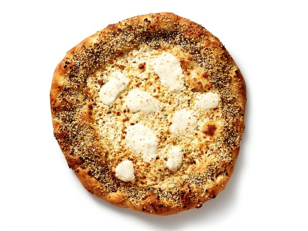 White Pizza with Everything Bagel Crust