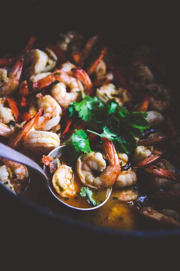 White wine garlic chili shrimp (15 minute dinner