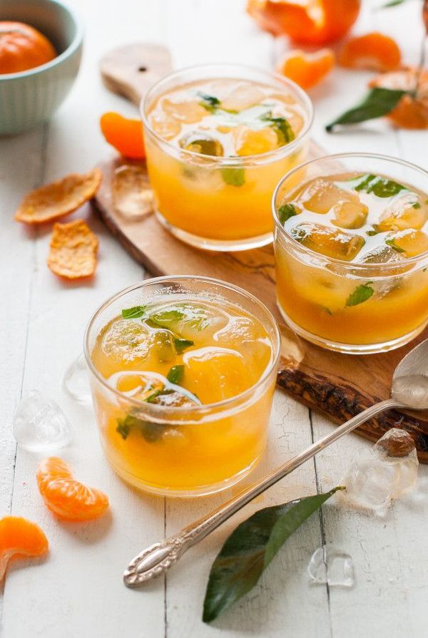 WINTER LEMONADE: Mandarin Mint