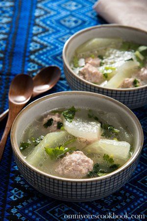 Winter Melon Soup with Meatball (冬瓜丸子汤