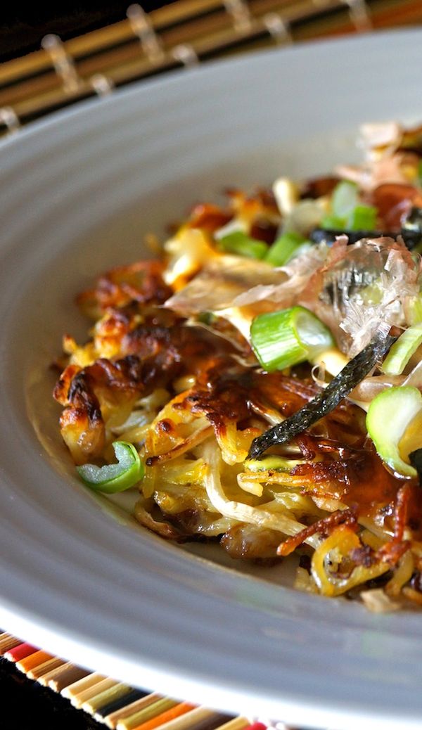 Yakisoba Omelet (Okonomiyaki