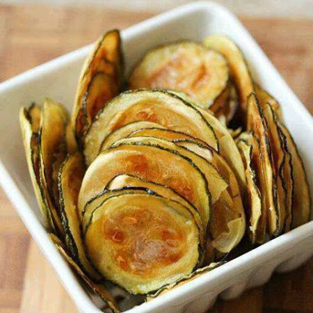 Zucchini Oven Chips (low carb