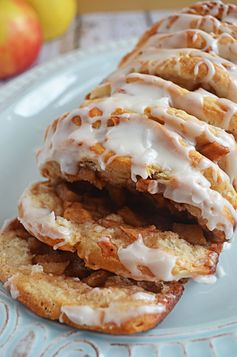 Apple Fritter Pull-Apart Bread