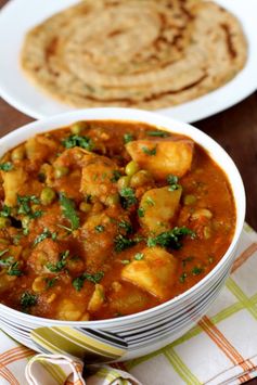 Banarasi Aloo Matar Sabji