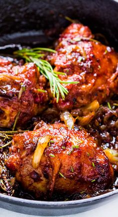 Caramelized Onion Rosemary Chicken Thighs