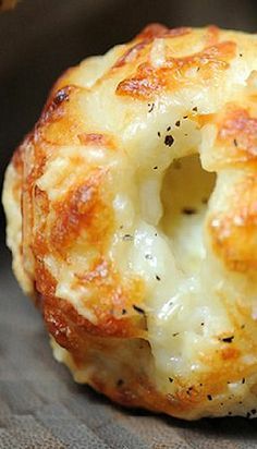 Cheesy Garlic Bites