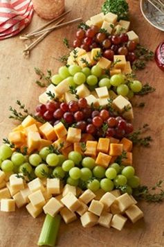 Christmas Tree Cheese Board