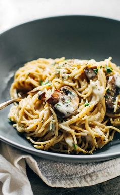 Creamy Garlic Herb Mushroom Spaghetti