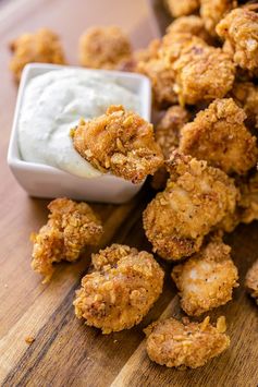 Crunchy-Baked Garlic “Popcorn” Chicken with Creamy Parmesan-Ranch Dipping Sauce