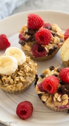 Easy 4 Ingredient Baked Oatmeal Cups