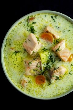 Finnish Salmon Soup - Lohikeitto