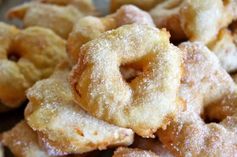 Frittelle: Traditional Italian Christmas Eve Doughnuts