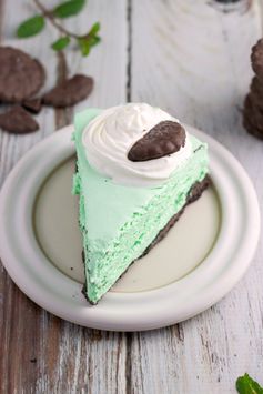 Frozen Thin Mint Cheesecake