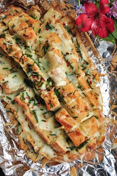 Garlic Pull-Apart Bread