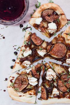 Naan Pizza with Figs, Goat Cheese & Balsamic Pinot Reduction