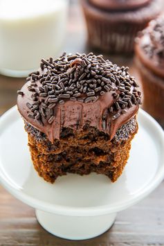 Old-Fashioned Chocolate Buttermilk Cupcakes