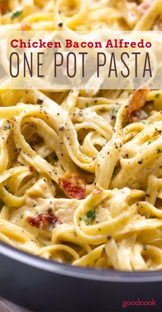 One Pot Chicken Bacon Alfredo Pasta