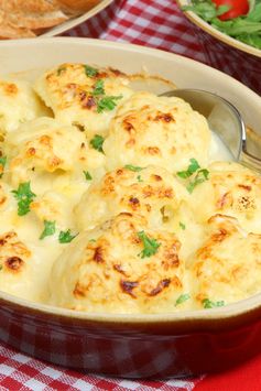 Oven-Roasted Cauliflower with Garlic, Olive Oil and Lemon Juice