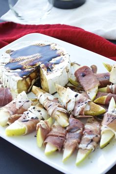 Prosciutto Wrapped Pears with Baked Brie