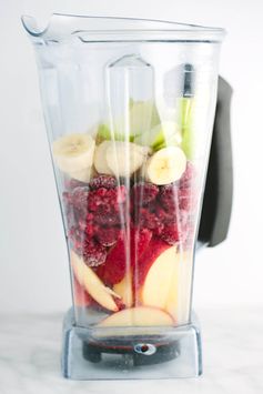 Raspberry Apple Smoothie with Bananas