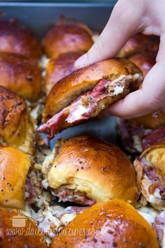 Saucy Roast Beef and Swiss Sliders #SweetEatsHolidayTreats