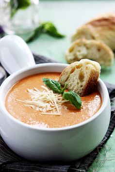 Slow Cooker Tomato Basil Parmesan Soup