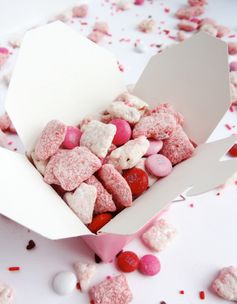 Strawberries and Cream Puppy Chow