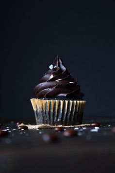 Vegan Caramel Macadamia Nut Bites