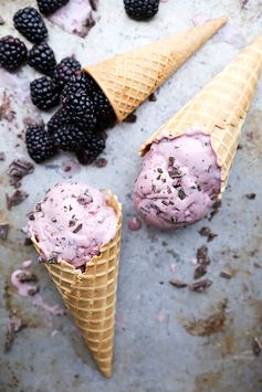 Blackberry-Chocolate Chip Ice Cream