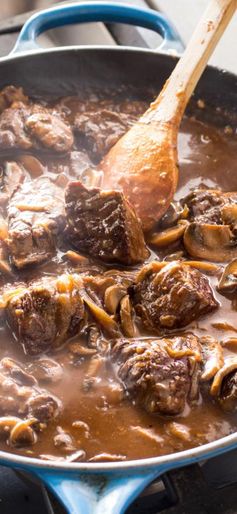 Cast-Iron Steak Tips with Mushroom-Onion Gravy