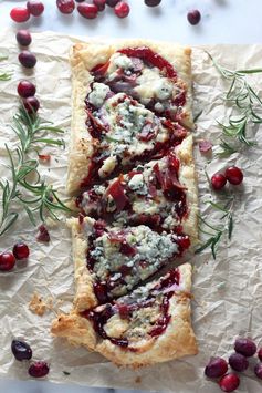 Cranberry Sauce, Bacon, and Gorgonzola Pastry Puff Pizza