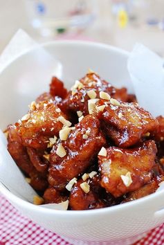 Dakgangjeong (Sweet Crispy Chicken